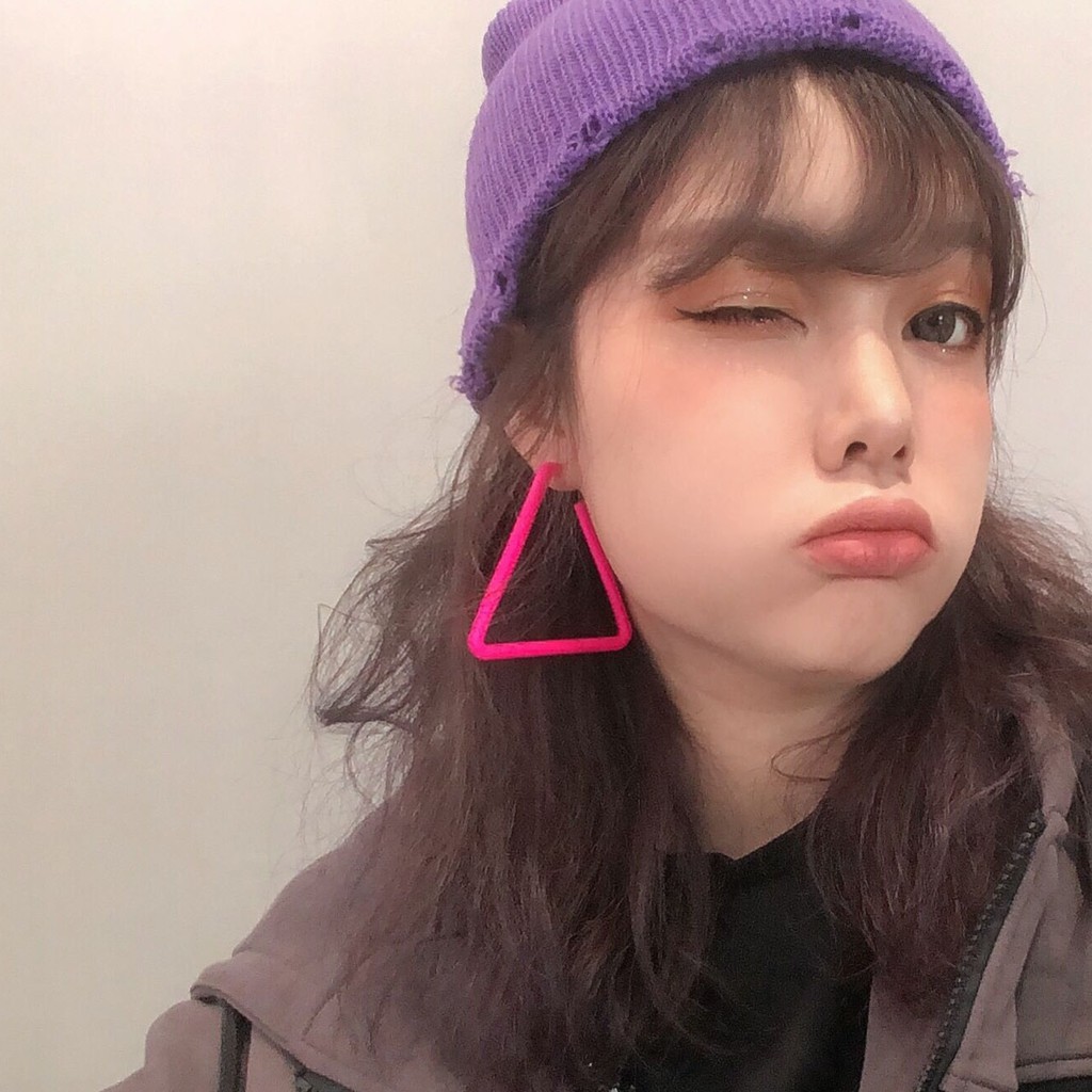 Khuyên Tai Hình Tròn Lớn Màu Sắc Dạ Quang Phong Cách Âu Mỹ Phổ Biến Dành Cho Bạn Gái