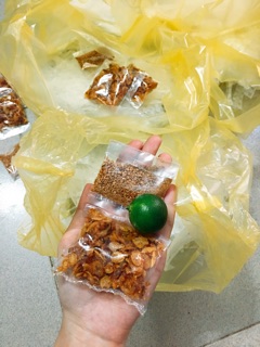 Bánh tráng muối+tắc cay (Đức Hoà-Long An)