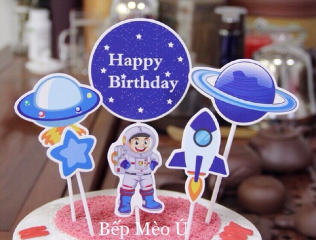 Que cắm Phi Hành Gia trang trí bánh kem