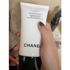 Duty-free version of Chanel Camellia three in one facial cleanser facial cleansing cream deep cleaning water control oil