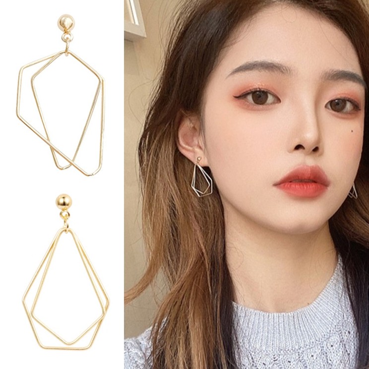 Khuyên Tai C55 Kiểu Bất Đối Xứng Phong Cách Hàn Quốc Trẻ Trung Dành Cho Phụ Nữ