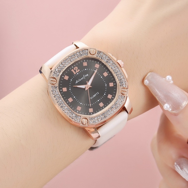 Đồng hồ quartz mặt vuông đính đá với dây đeo hợp thời trang