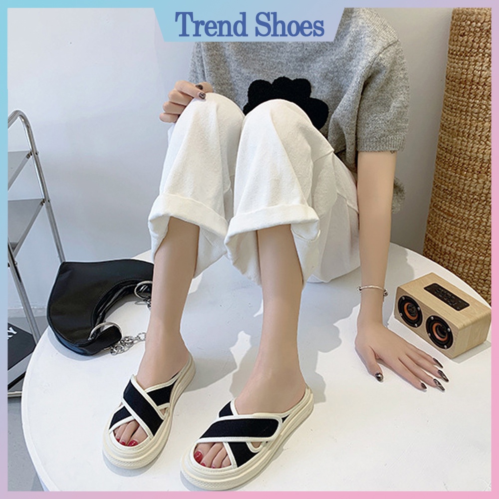 Sục Nữ Hở Mũi Quai Chéo Đế Cao 3cm Trend Shoes, Thời Trang Hàn Quốc Hot Trend