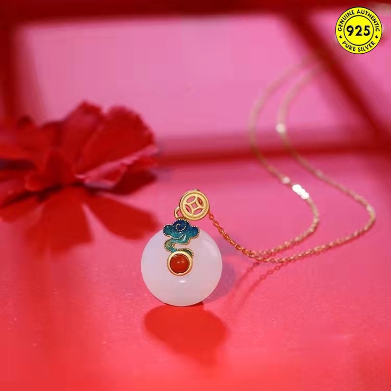 Vòng cổ mặt đá ngọc bích thời trang dành cho nữ