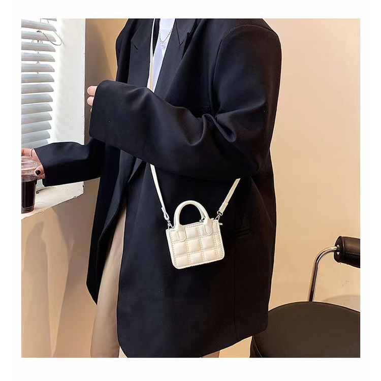 Túi đeo chéo dáng vuông phối dây đeo ngọc trai thời trang mùa hè thanh lịch cho nữ
