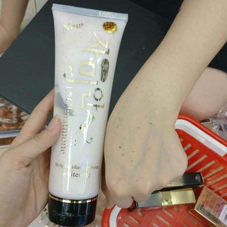 Tẩy tế bào chết body