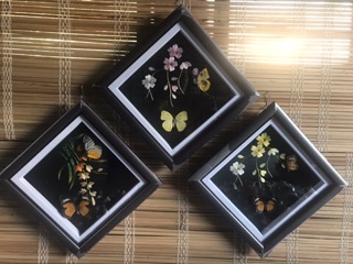 Tranh thêu tay và bướm