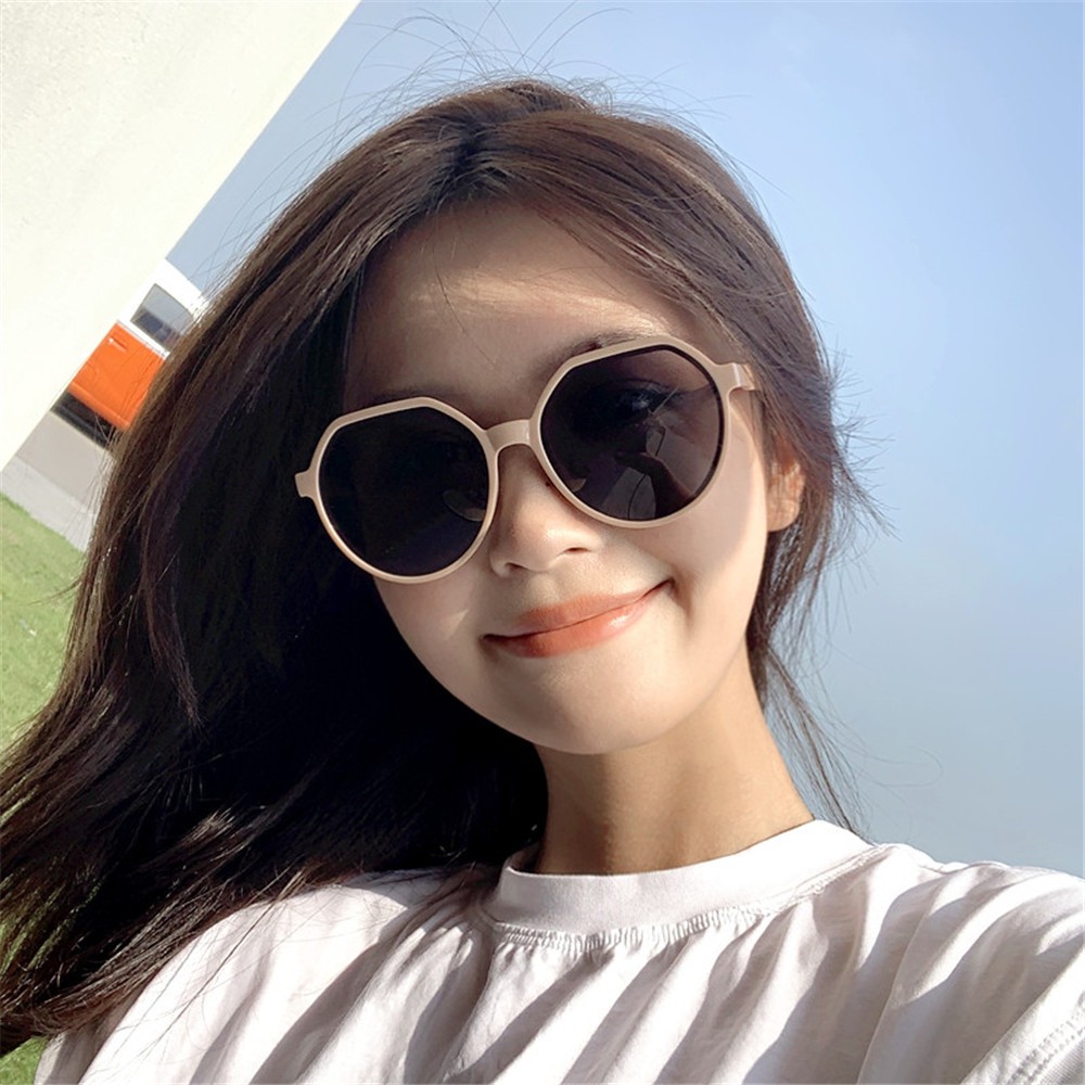 Kính Mát Gọng Nhỏ Màu Nâu Phong Cách Cổ Điển Thời Trang Cho Nữ