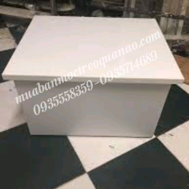 Bục để manocanh