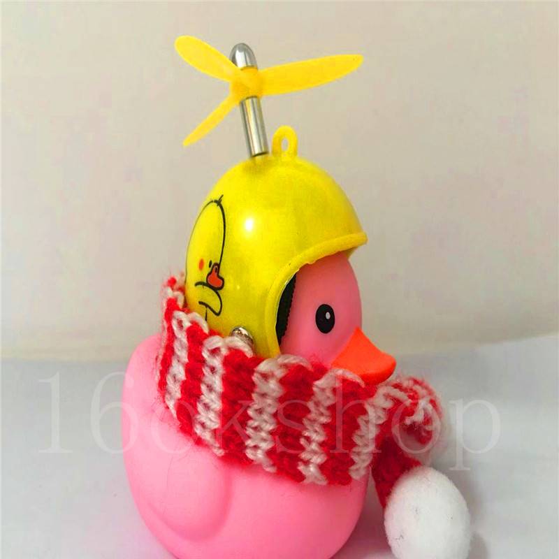 Chú vịt cao su gắn trang trí mũ bảo hiểm đáng yêu