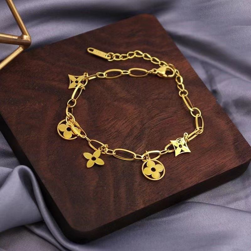 Vòng tay thép titan mạ 18k chống nước chống dị ứng siêu xinh xắn phong cách Âu Mỹ thời trang tối giản làm quà cho nữ