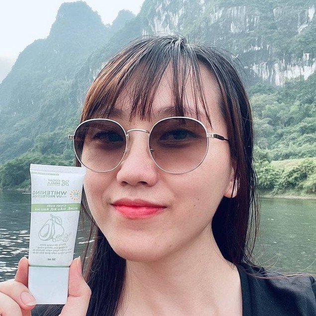 Kem Chống Nắng Bơ Nghệ 3in1 - Kiềm dầu, Chống thấm nước, thay kem nền trang điểm, nâng tông da - Cỏ Cây Hoa Lá 30g | BigBuy360 - bigbuy360.vn