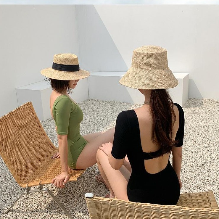 Đồ bơi nữ 1 mảnh thun lạnh gân tăm tay ngắn màu đen khoét lưng,  Áo tắm biển liền thân 2021 | BigBuy360 - bigbuy360.vn