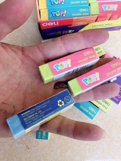 Tẩy Bút Chì Deli Hộp 36 chiếc