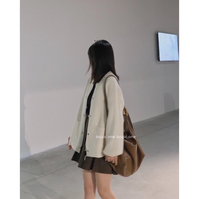 Áo bomber len cúc bấm, áo bomber len tay bồng Bazic one | BigBuy360 - bigbuy360.vn