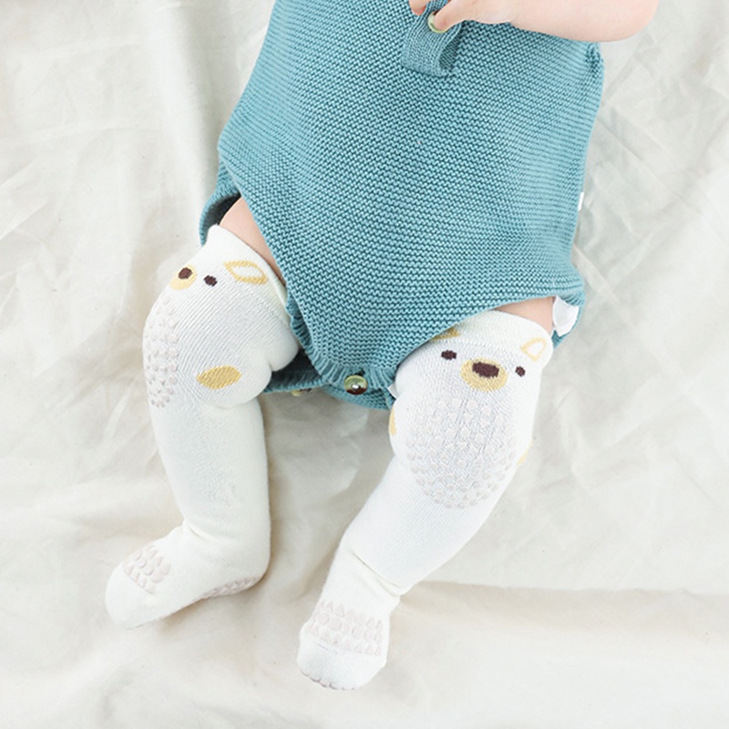 Vớ Chống Trượt Họa Tiết Hoạt Hình Thời Trang Thu Đông Cho Bé
