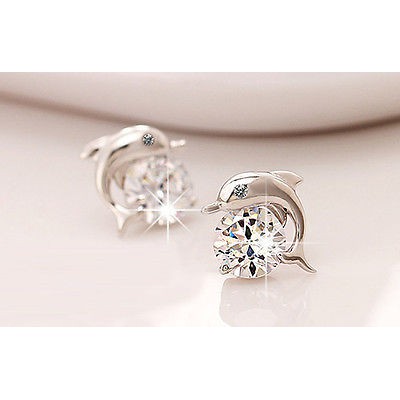 Bông Tai Mạ Bạc Hình Cá Heo Đính Đá Xinh Xắn