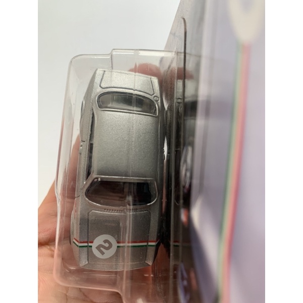 Xe Hot Wheels Premium Alfa Romeo Giulia Sprint GTA