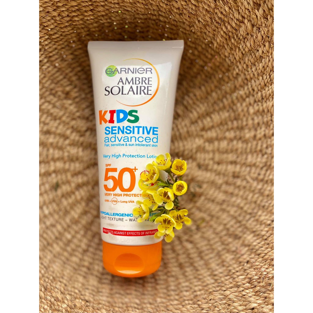 Kem chống nắng toàn thân GARNIER Ambre Solaire Protection Lotion SPF50+ 200ml (dạng chai cho người lớn, tuýp cho trẻ em)