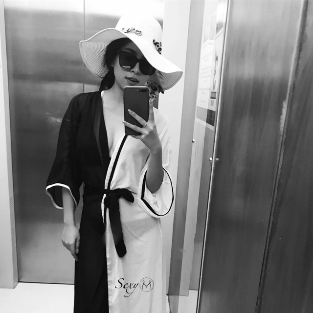 Áo choàng đen trắng