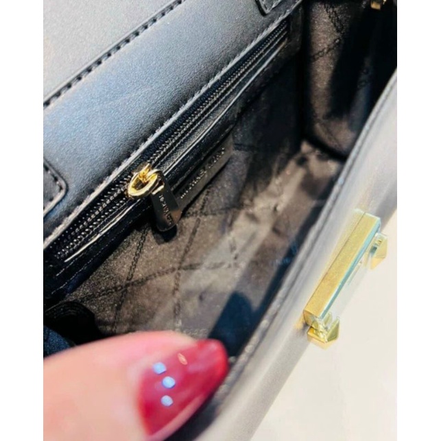 Túi đen sành điệu cá tính