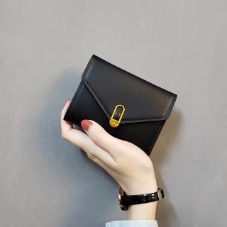 A classic European American-style short wallet for women