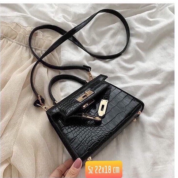 Túi xách nữ 💼FREE SHIP💼 Túi đeo chéo Hàn Quốc vân rắn siêu đẹp giá rẻ size 19
