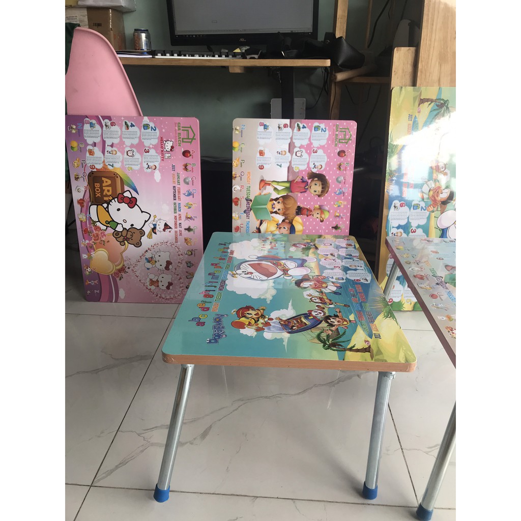 Bàn học sinh kích thước R40cm x D60cm x C28cm