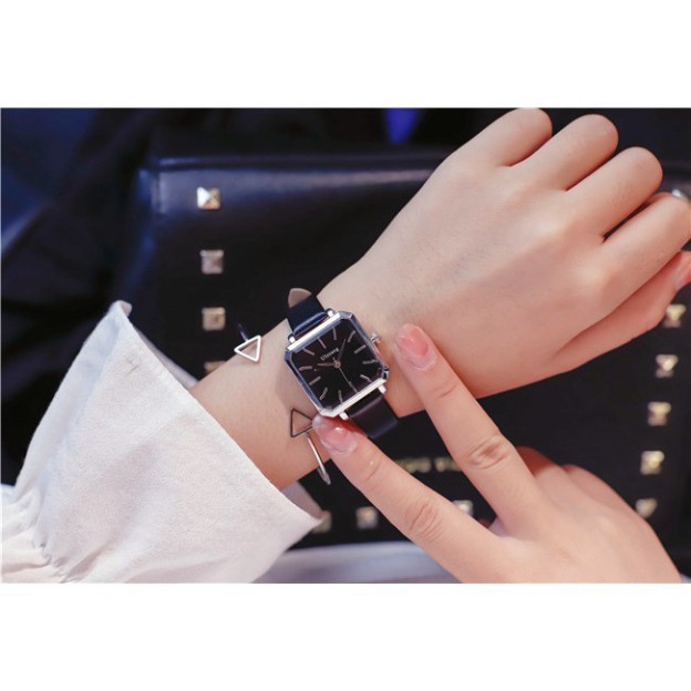 HDF [NEW ARRIVAL] Đồng hồ nữ Ulzzang mặt vuông cá tính - HÀNG CHÍNH HÃNG - dây da mềm ôm tay 25 AO49