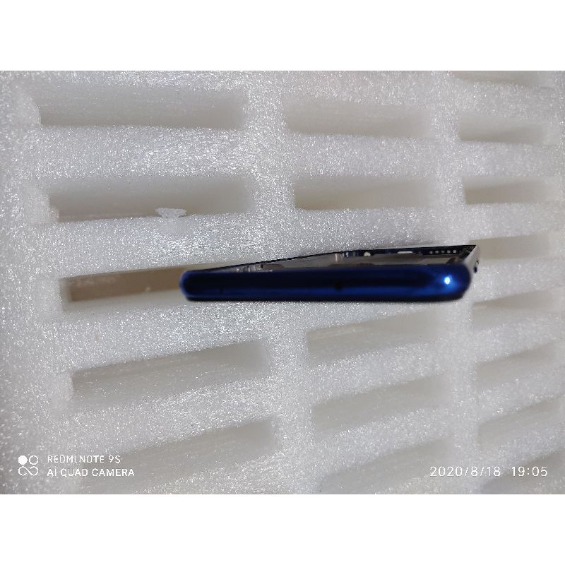 Khung xương màn hình redmi note 8 zin chính hãng tháo máy