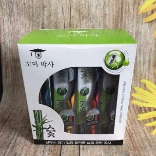 Hộp 30 bàn chải than tre hoạt tính