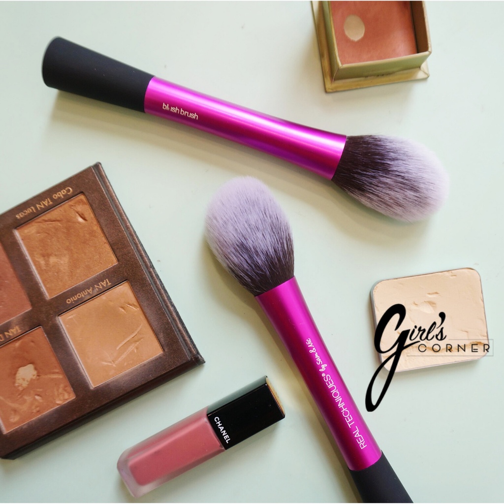 Cọ Má Hồng Real Techniques Blush Brush - Mẫu cũ