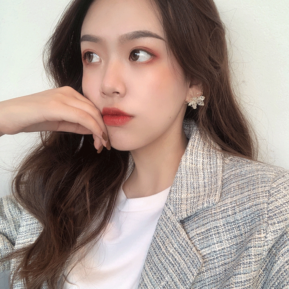 Khuyên Tai Kim Loại Hình Hoa Xinh Xắn Cho Nữ