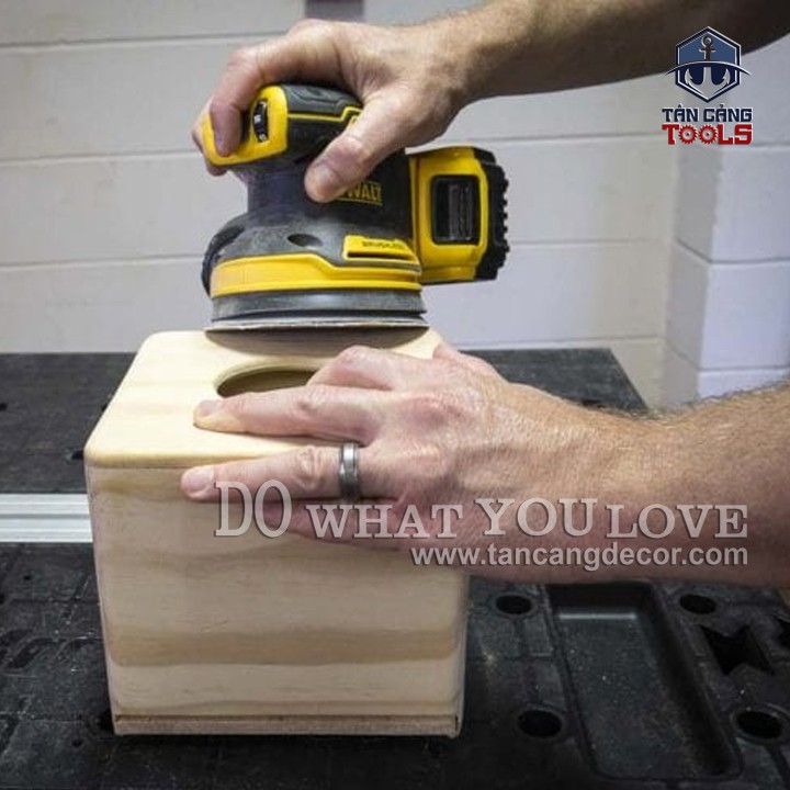 Máy Chà Nhám Tròn Dùng Pin DeWalt 20V DCW210N-KR ( Thân Máy )