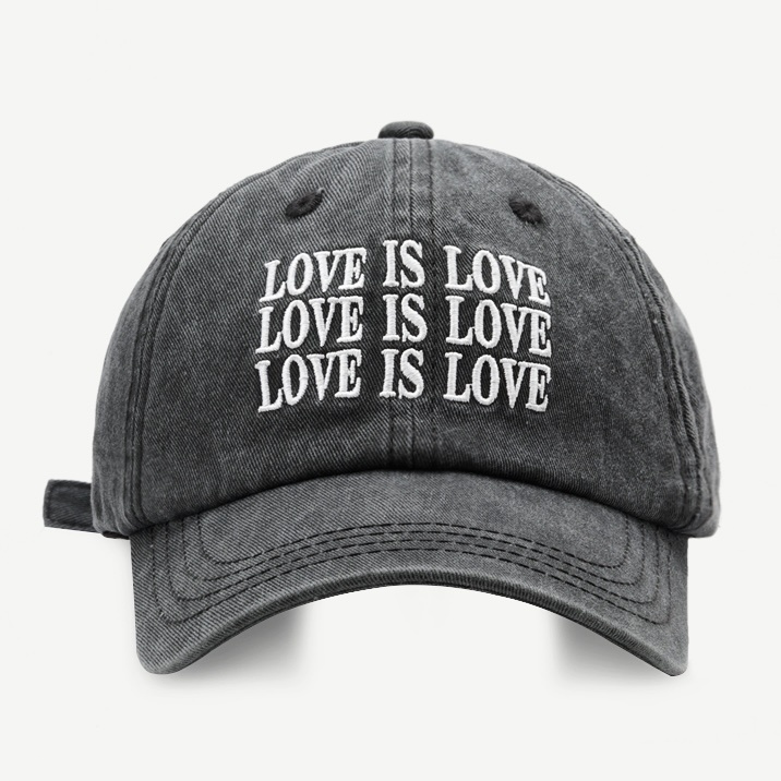 Mũ lưỡi trai Mg STUDIO họa tiết chữ LOVE IS LOVE