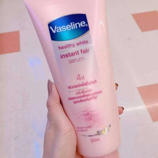 SERUM VASELINE 4x TRẮNG DA THÁI LAN
