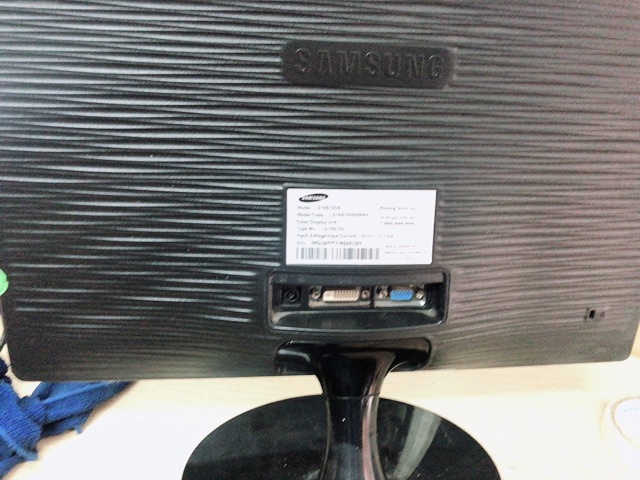 Màn hình samsung 19inch led mỏng đẹp nguyên tem | BigBuy360 - bigbuy360.vn