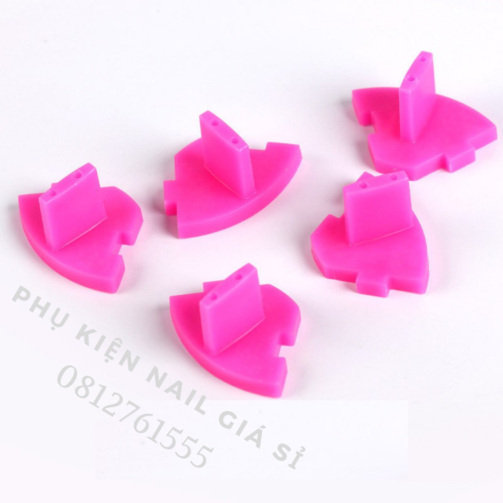 Đế gắn móng tập vẽ, tập sơn (kèm 5 móng )