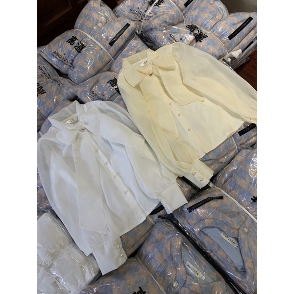 Áo sơ mi tay bồng cổ nơ khuy ngọc tiểu thư 2 lớp mặc tết, đi làm cực xinh /Hàng loại1 [Kèm Ảnh thật 100%] . GIÁ TỐT NHẤT | BigBuy360 - bigbuy360.vn