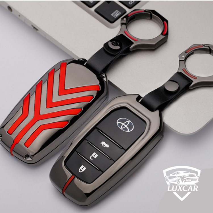 Ốp khóa hợp kim cao cấp TOYOTA 04 - LUXCAR [CAMRY 15-18,INNOVA,FORTUNER 17-20,HILUX]