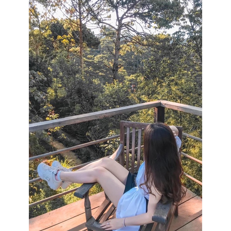 Áo lệch trăng vai