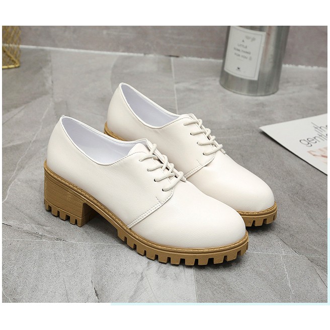 Giày boot nữ oxford màu trắng TRẺ TRUNG GBN2802