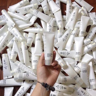 Sữa rửa mặt SUM trắng da 40ml