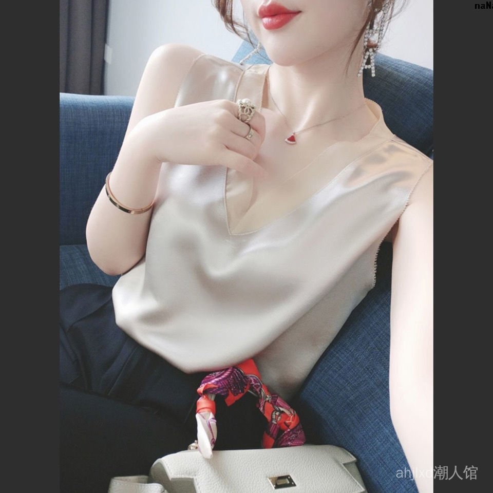 Áo sát nách cổ chữ V chất liệu lụa Satin cho nữ