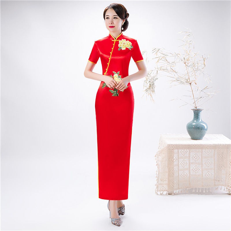 Thời trang trung niên❐▩Sườn xám màu vàng 2021 New Peony Hot Rhinestone Dài eo thon gọn Cải thiện sàn catwalk Tran