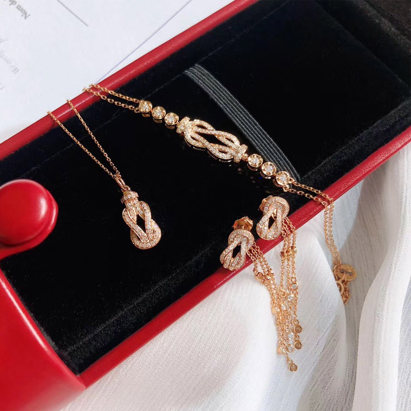 Set vòng cổ + Vòng Tay + Bông Tai Mạ Vàng 18k Sang Trọng