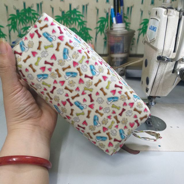 Hộp bút vải xương cún