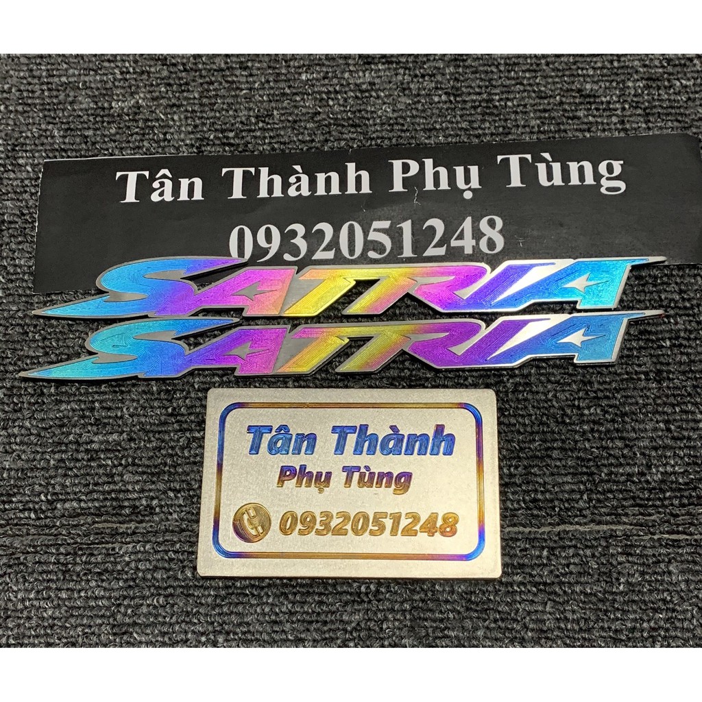 Logo Titan Chữ Satria 2 bên xe