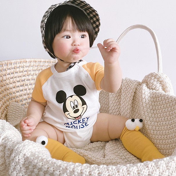 Áo liền quần họa tiết hình chuột Mickey thiết kế tay ngắn xinh xắn cho bé sơ sinh