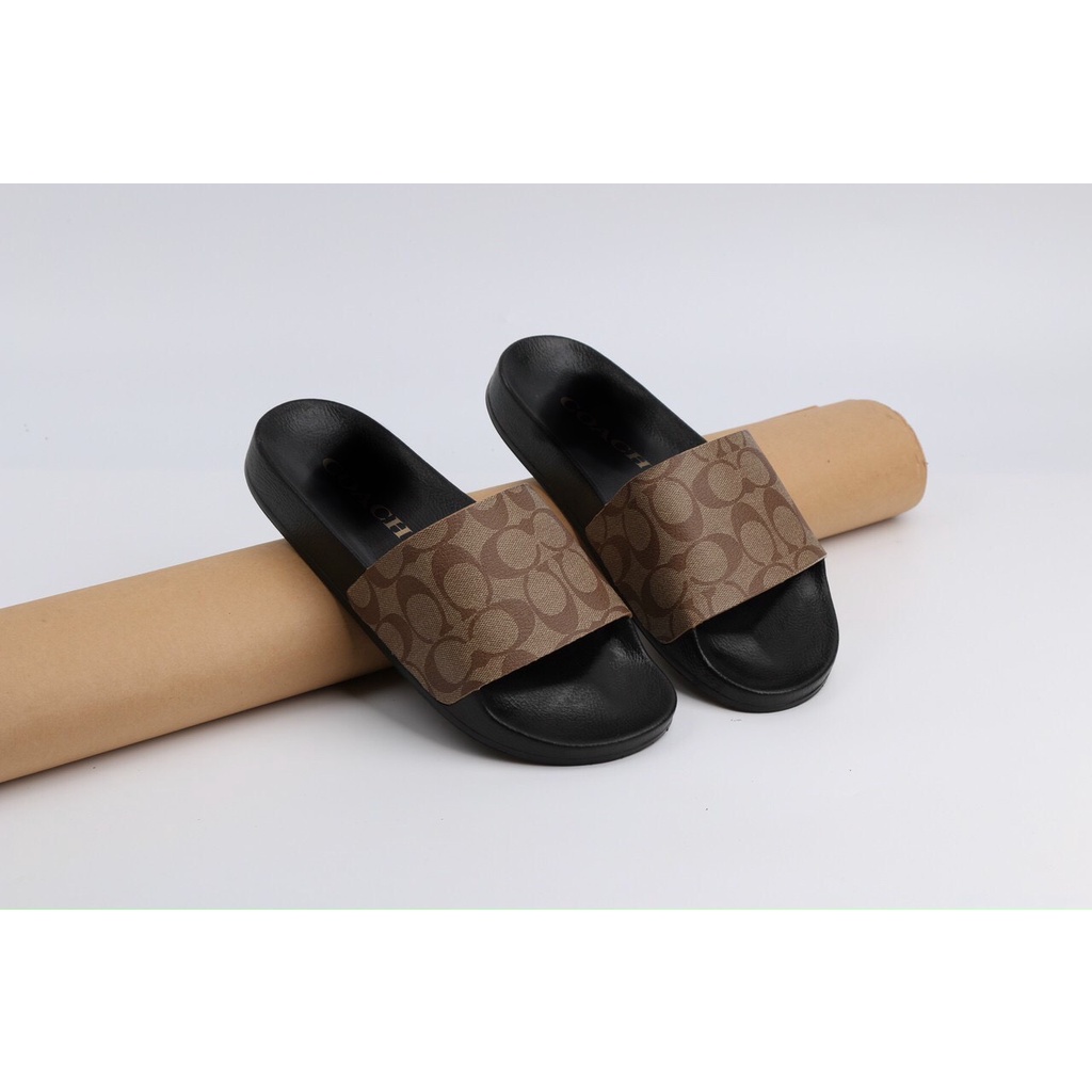 Dép quai ngang thể thao